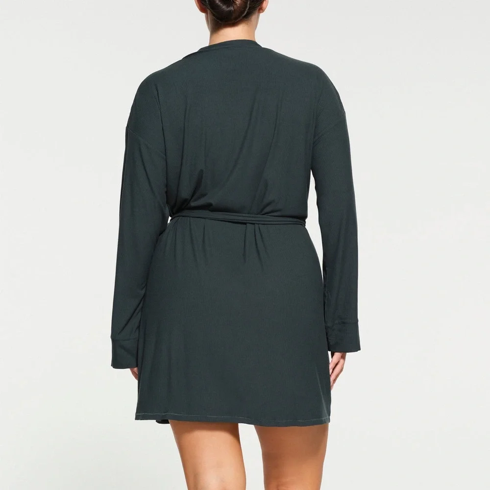 ✨SKIMS SOFT LOUNGE ROBE CYPRESS XL - Picture 5 of 7